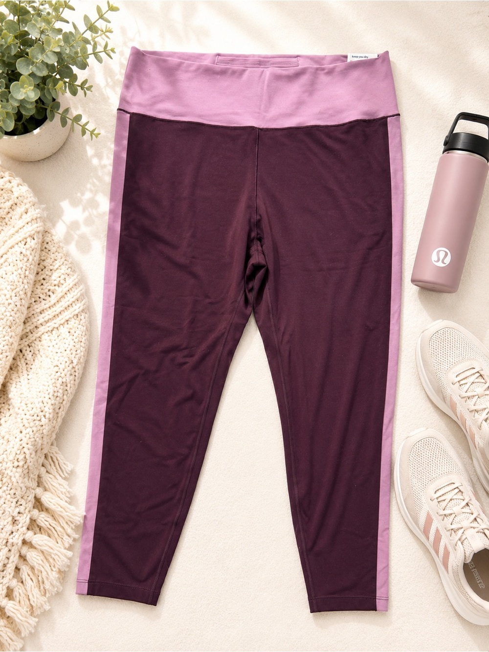 Old Navy Plum and Lavender Colorblock Leggings